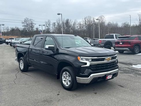 Certified 2025 Chevrolet Silverado 1500 LT image 2