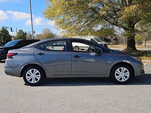 Used 2025 Nissan Versa S image 11