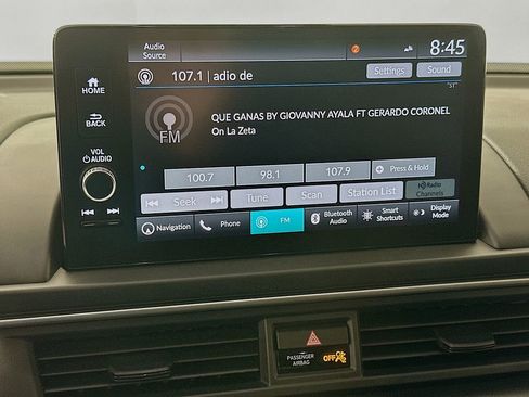 Certified 2025 Honda Pilot Touring image 14