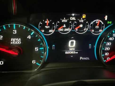 Used 2019 GMC Yukon SLT w/ Graphite Performance Edition RWD image 48