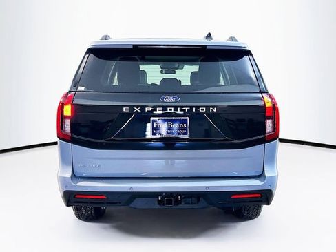 New 2026 Ford Expedition Active image 5