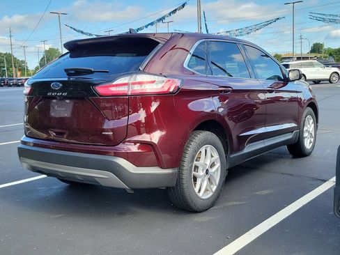 Certified 2023 Ford Edge SEL w/ Convenience Package AWD/4WD image 3