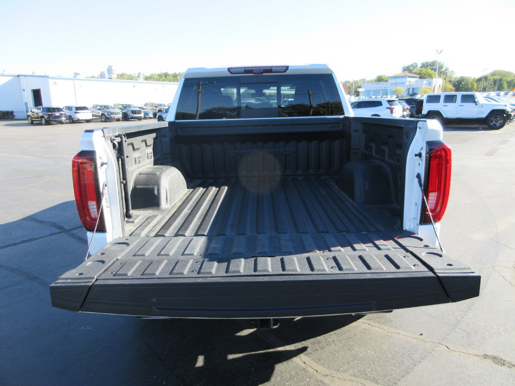 Certified 2022 GMC Sierra 1500 Denali w/ Denali Reserve Package AWD/4WD image 7