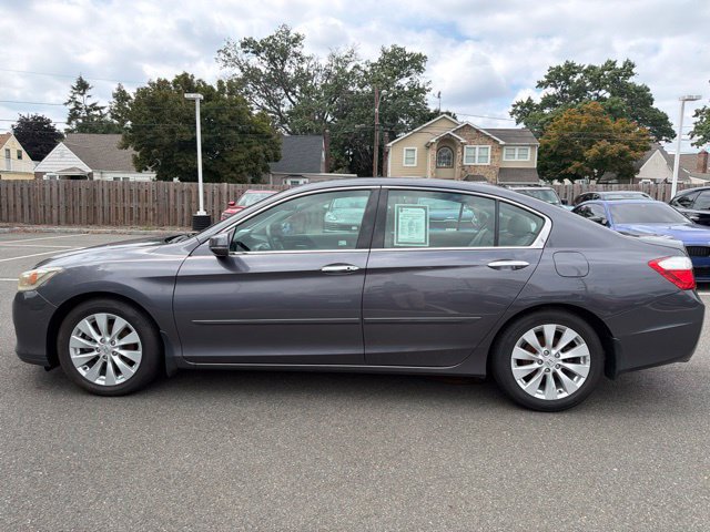 Used 2015 Honda Accord Touring image 2