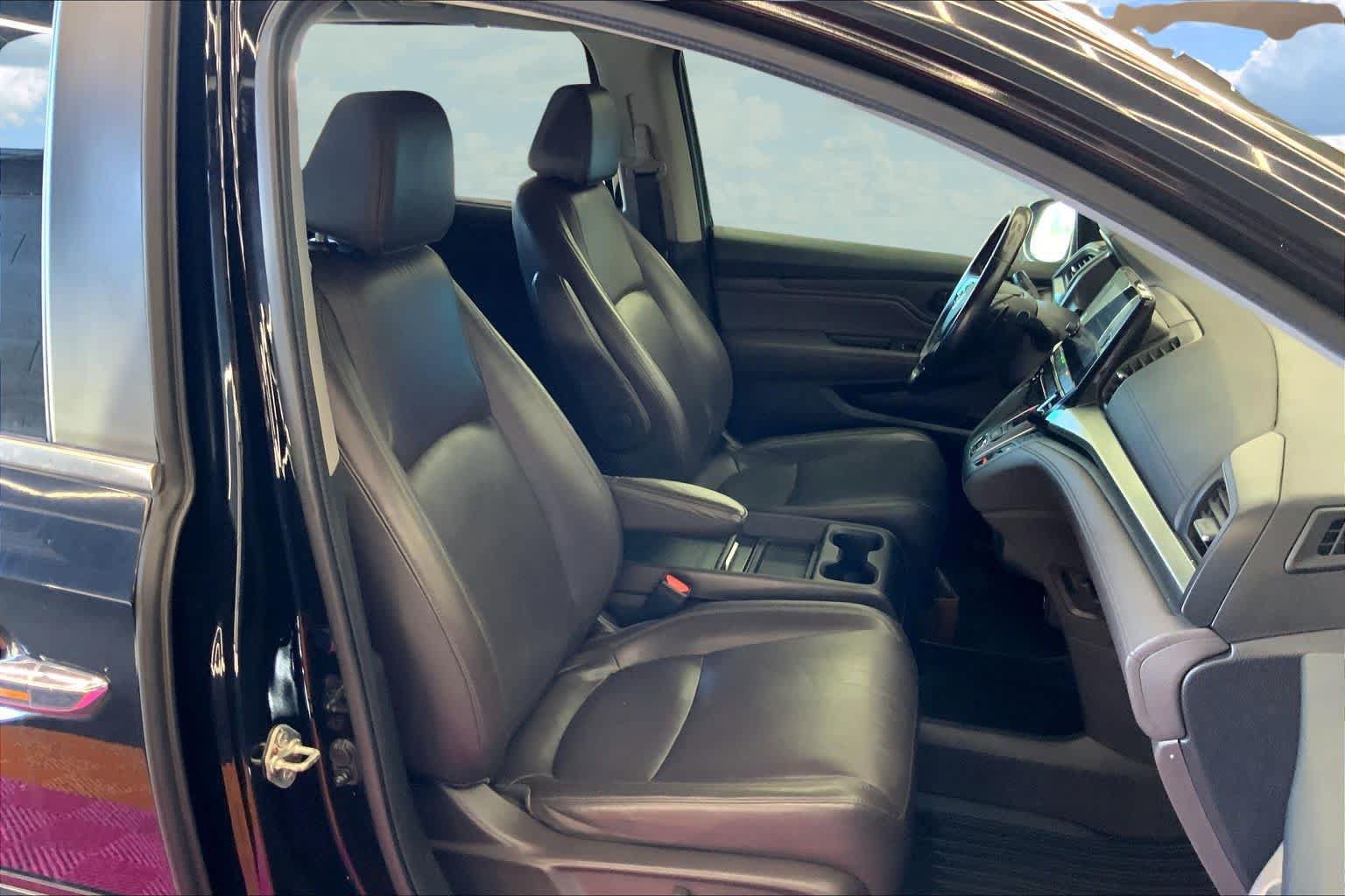 Used 2018 Honda Odyssey Touring image 13
