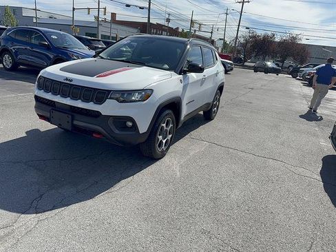 Used 2022 Jeep Compass Trailhawk AWD/4WD image 1