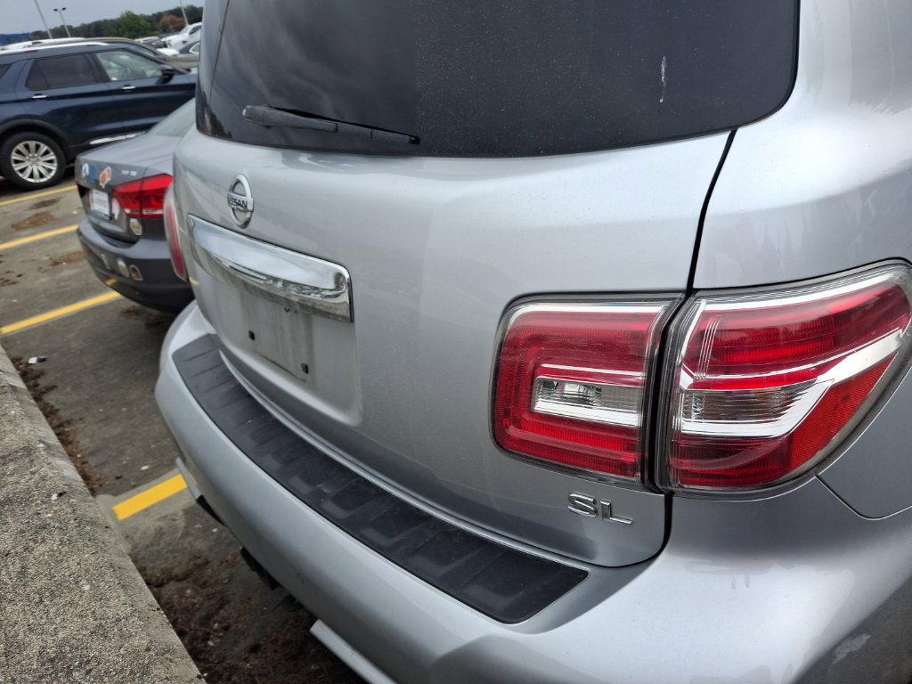 Used 2018 Nissan Armada SL w/ Moonroof Package AWD/4WD image 8