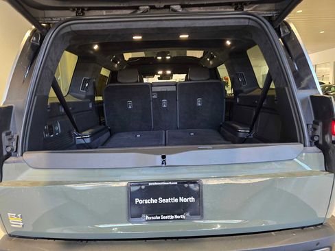 Used 2022 Rivian R1S Launch Edition image 23