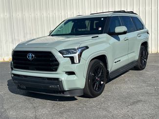 Used 2024 Toyota Sequoia SR5 video 2
