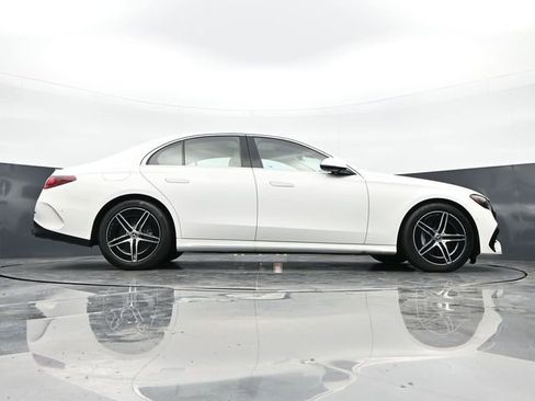 Used 2025 Mercedes-Benz E 450 4MATIC Sedan image 45