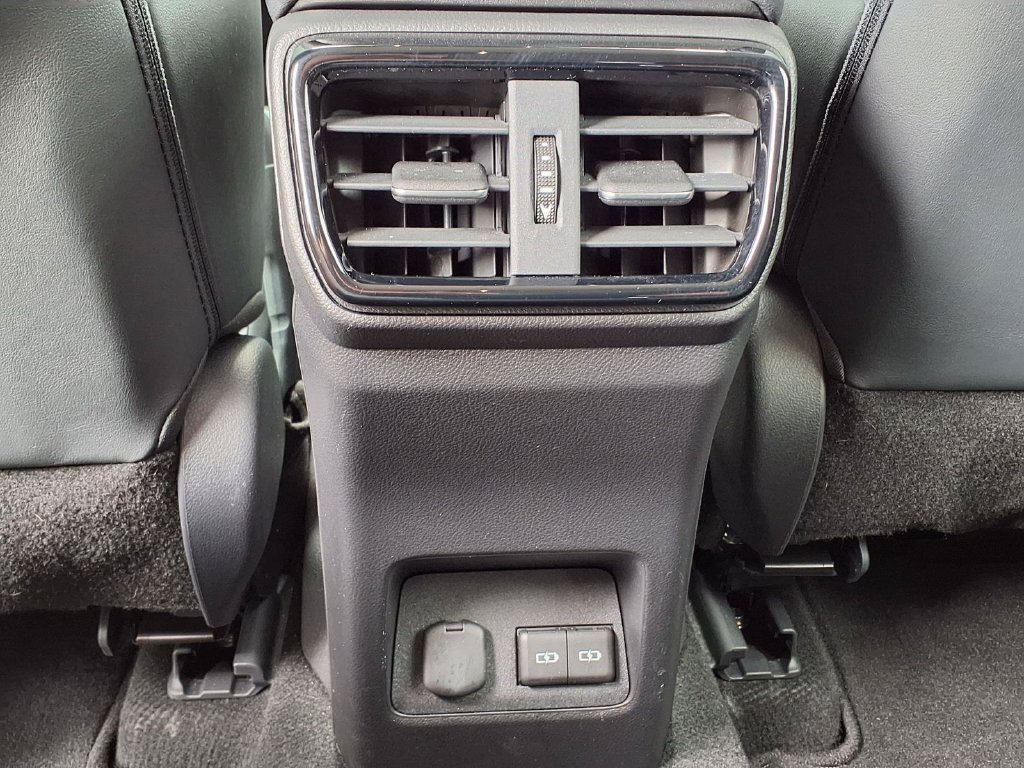 Used 2025 Lexus NX 250 FWD w/ Cold Area Package image 18