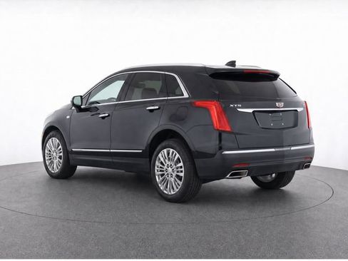 Used 2018 Cadillac XT5 Premium Luxury FWD image 7
