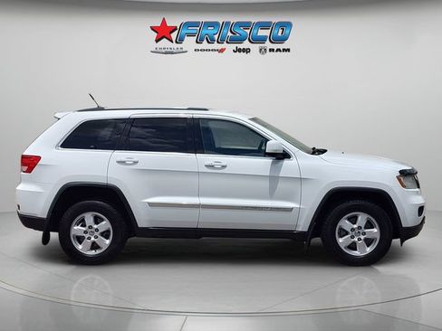 Used 2013 Jeep Grand Cherokee Laredo w/ Laredo E Group AWD/4WD image 8