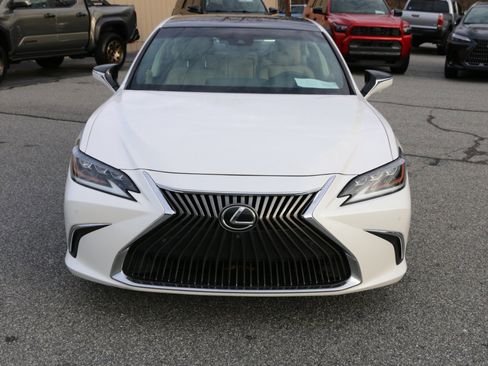 Used 2019 Lexus ES 350 Ultra Luxury image 11