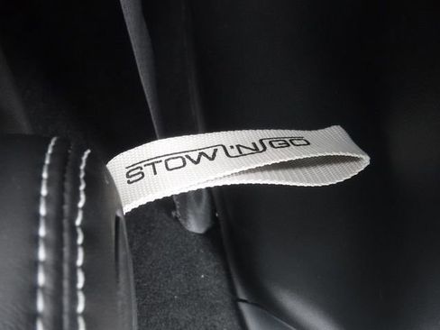 New 2026 Chrysler Pacifica Limited image 44