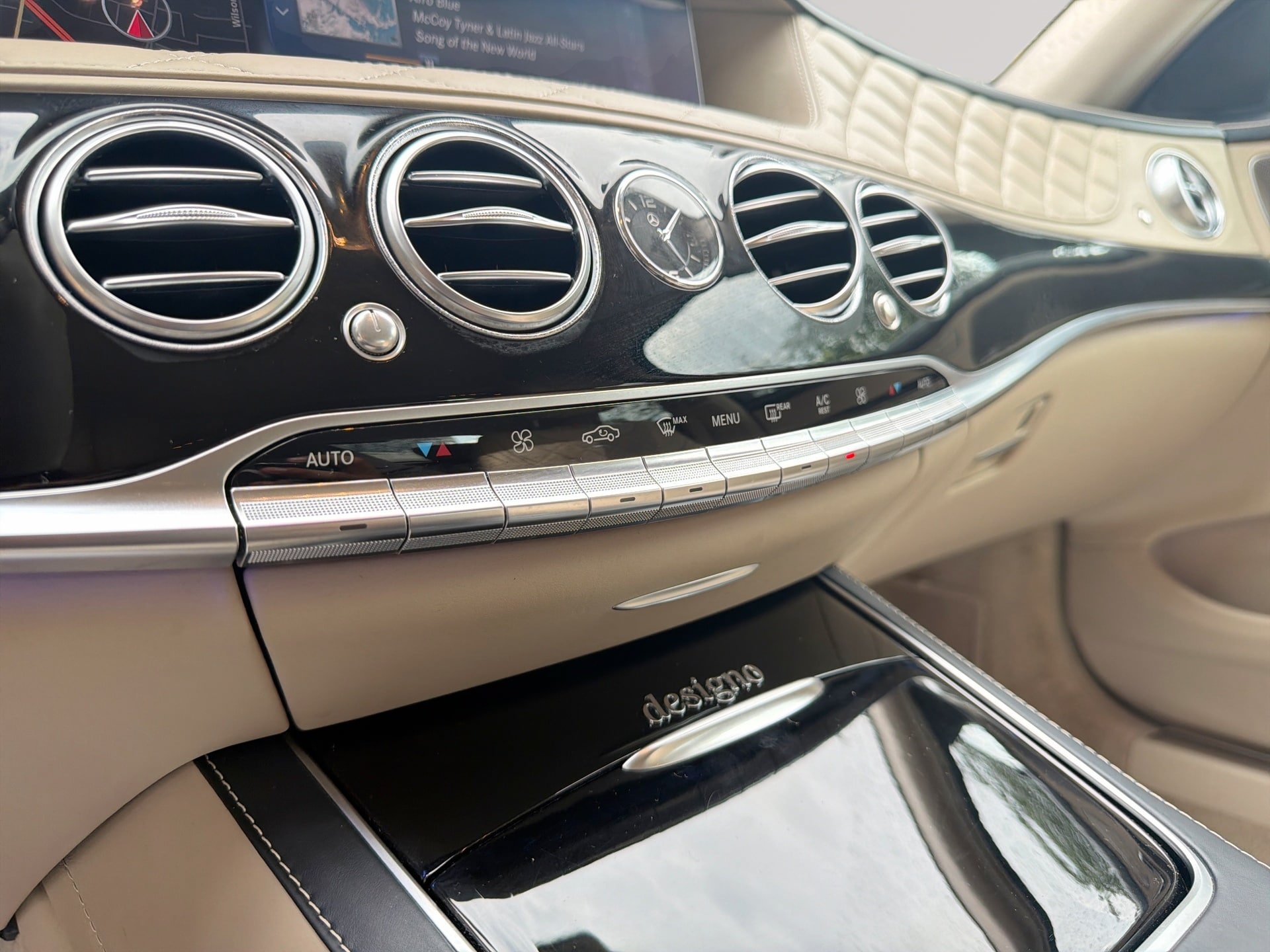 Used 2018 Mercedes-Benz S 560 4MATIC Sedan image 17