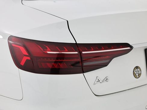 Used 2022 Audi A4 2.0T Premium Plus AWD/4WD image 15