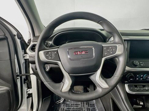 Certified 2023 GMC Acadia SLE w/ Driver Convenience Package AWD/4WD image 10