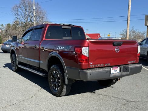 Used 2016 Nissan Titan PRO-4X image 5