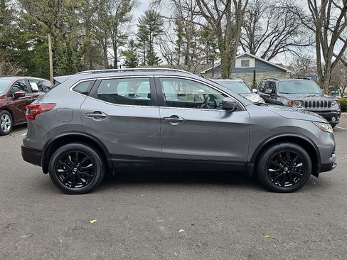 Certified 2021 Nissan Rogue Sport SV image 5