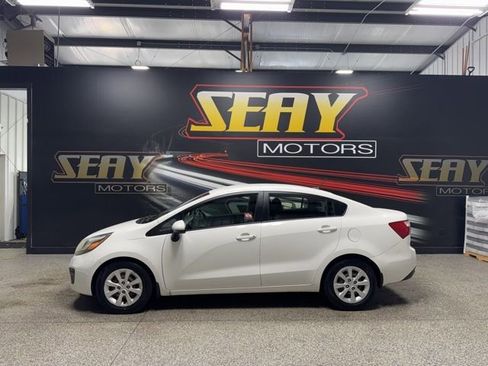 Used 2015 Kia Rio LX image 3