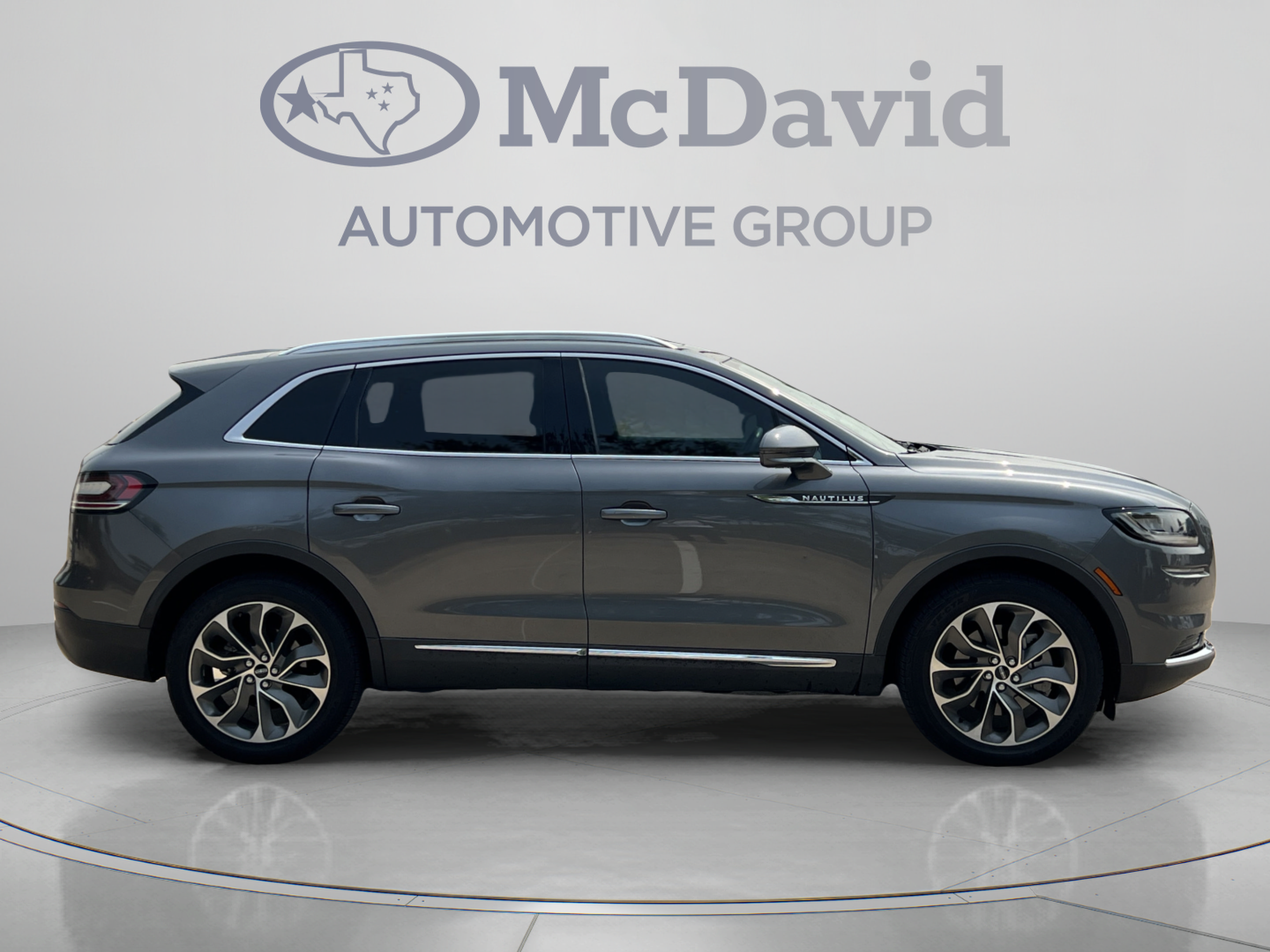 Used 2022 Lincoln Nautilus Reserve FWD image 7