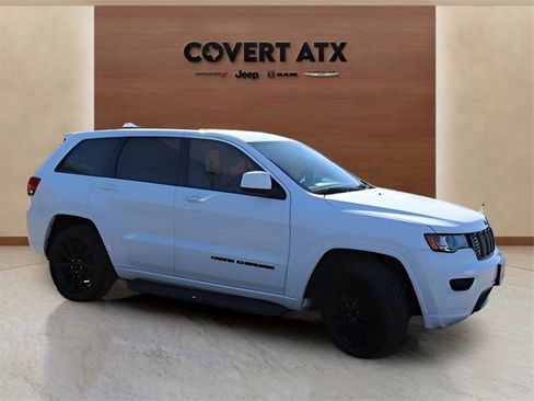 Used 2019 Jeep Grand Cherokee Altitude image 6