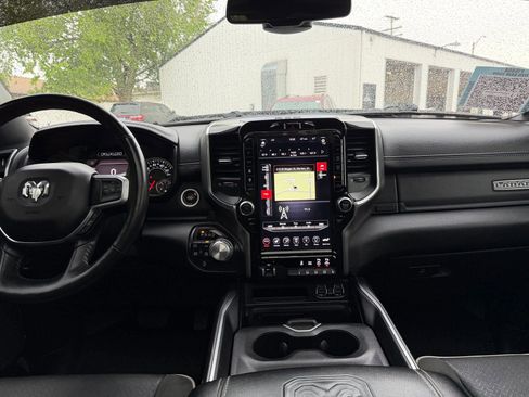 Used 2020 RAM 1500 Laramie AWD/4WD image 18