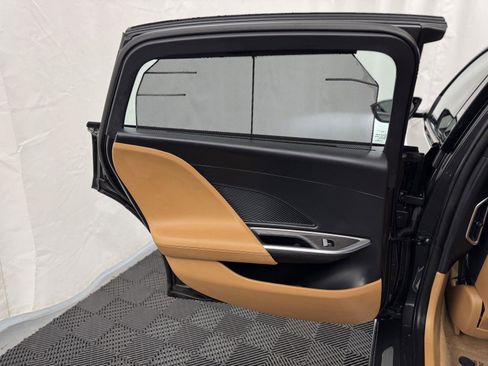 Used 2023 Lucid Air Touring image 38