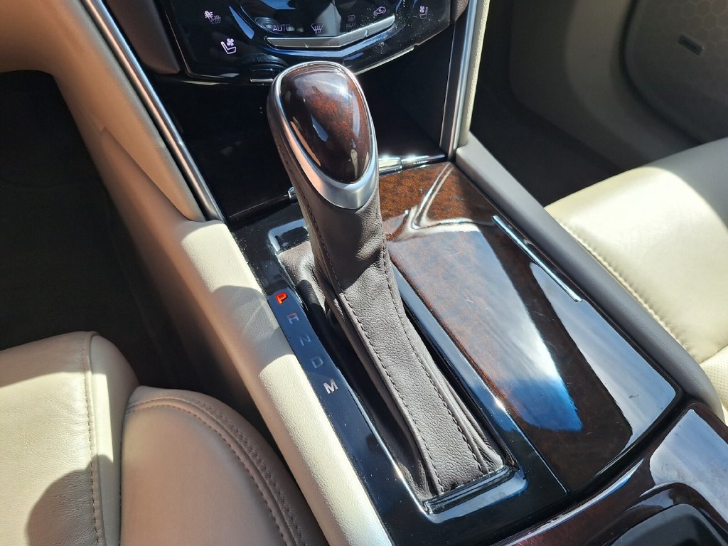 Used 2015 Cadillac XTS Luxury FWD image 15