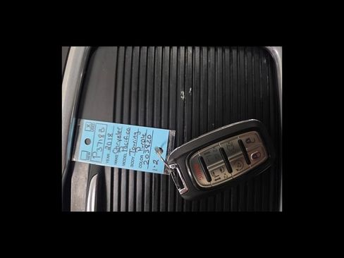 Used 2018 Chrysler Pacifica Touring-L Plus FWD image 30
