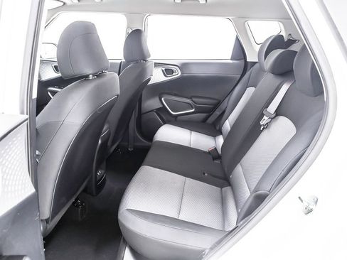 Used 2023 Kia Soul S FWD image 27