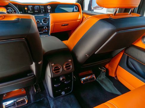 Used 2025 Rolls-Royce Cullinan image 65