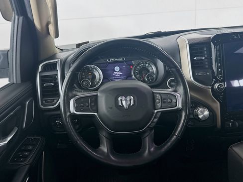 Used 2020 RAM 1500 Laramie AWD/4WD image 17