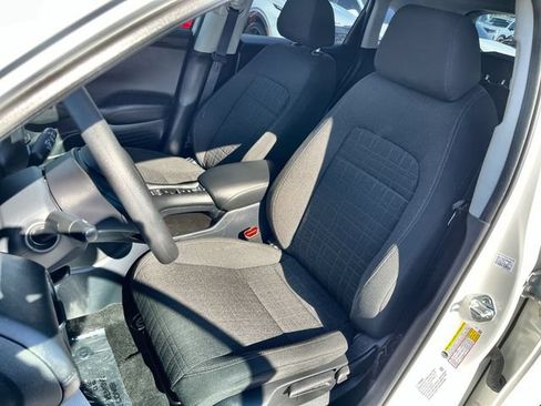 Used 2025 Honda HR-V LX image 21