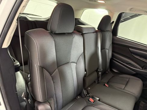 Used 2023 Subaru Ascent Premium AWD/4WD image 24