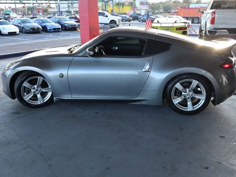 Used 2012 Nissan 370Z Coupe image 8