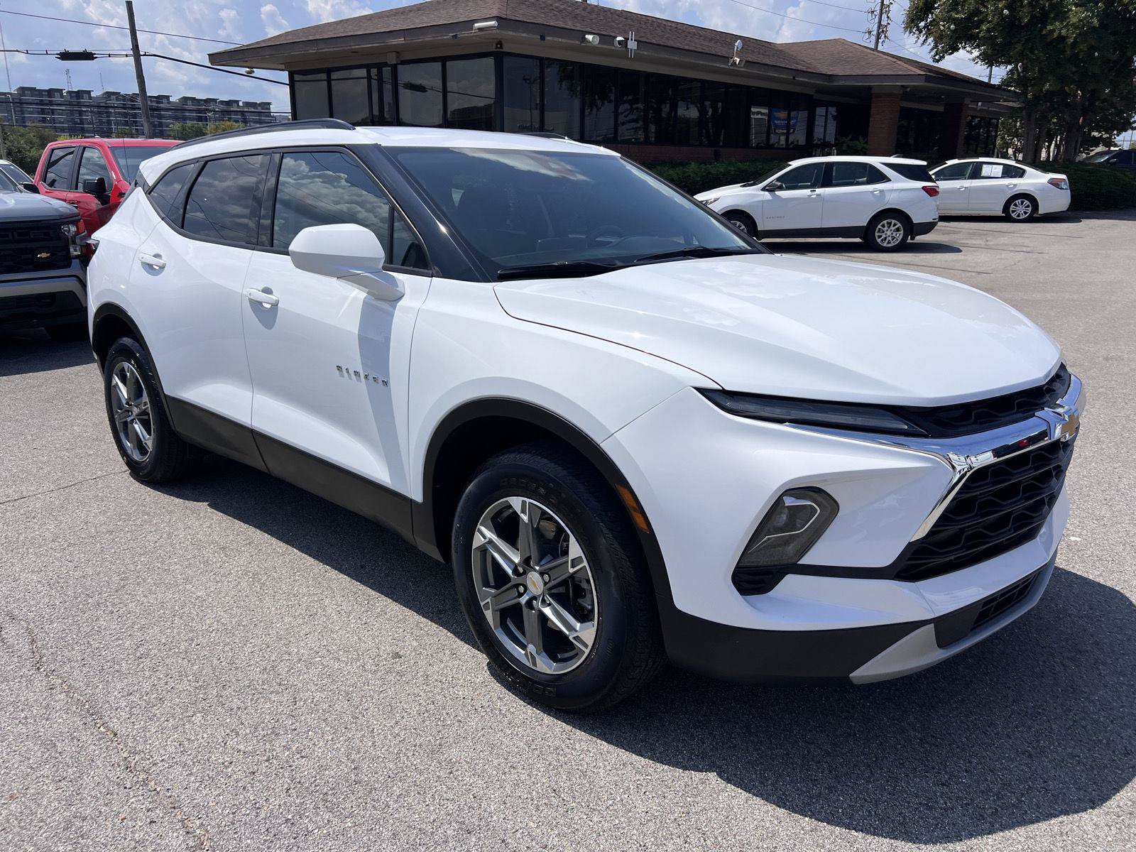 Used 2024 Chevrolet Blazer LT w/ Convenience Package FWD image 35