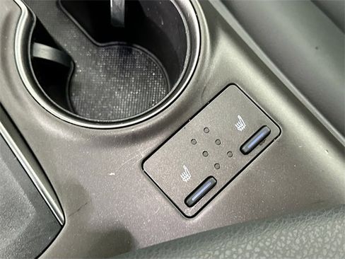 Used 2024 Toyota Camry SE image 17