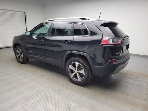 Used 2019 Jeep Cherokee Limited image 3