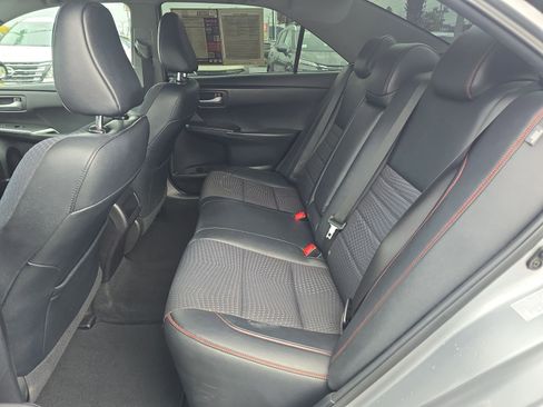 Used 2015 Toyota Camry SE image 26