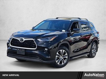 Used 2024 Toyota Highlander XLE