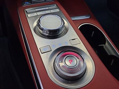 Used 2022 Genesis GV70 3.5T Sport w/ Sport Prestige Package image 20