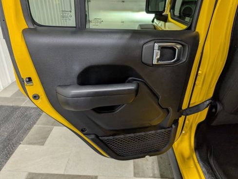 Used 2021 Jeep Wrangler Unlimited Islander image 8