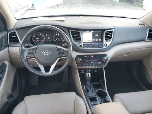 Used 2018 Hyundai Tucson SEL Plus FWD image 12