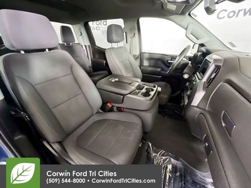 Used 2021 Chevrolet Silverado 1500 Custom Trail Boss w/ LPO, Dark Essentials Package image 16