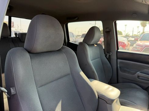 Used 2010 Toyota Tacoma 4x4 Double Cab w/ TRD Sport Pkg w/JBL Audio image 32