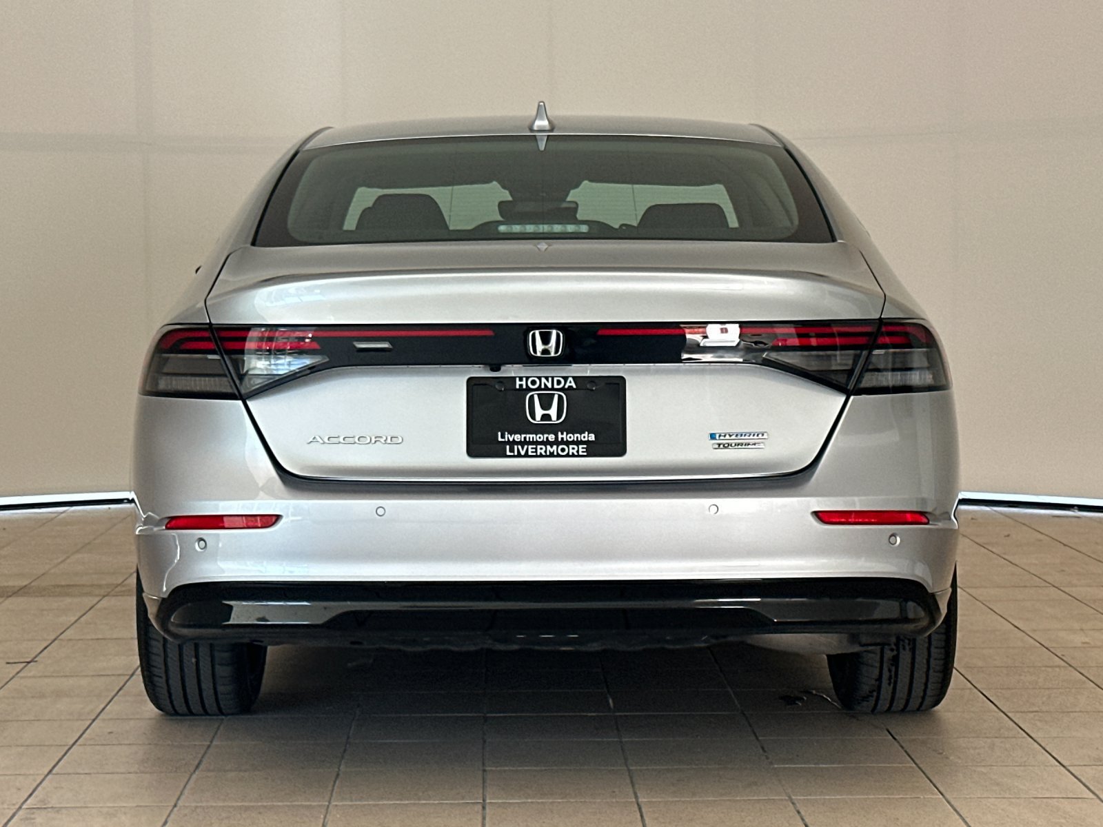 Used 2024 Honda Accord Touring image 5