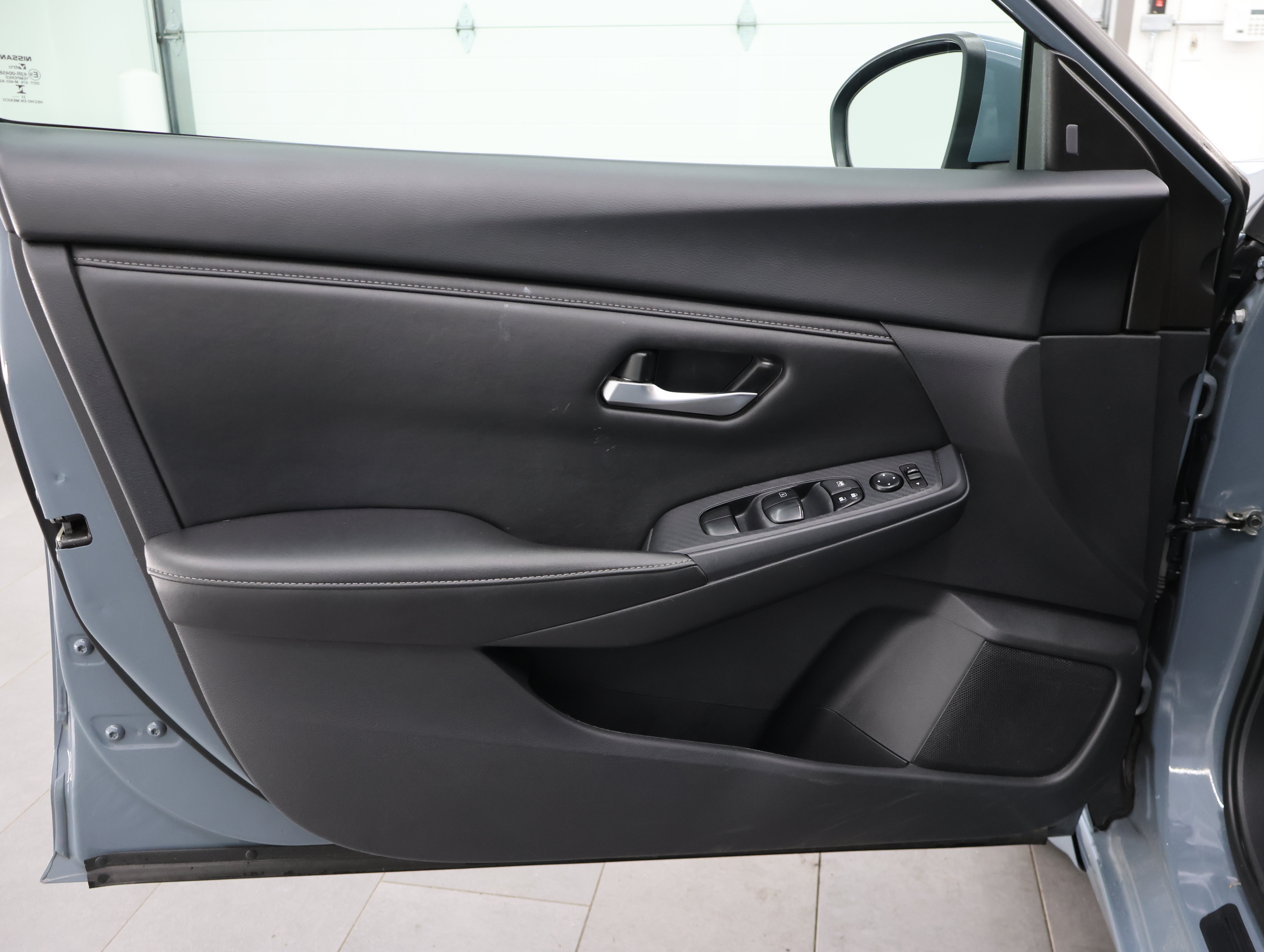 Used 2024 Nissan Sentra SV FWD image 34