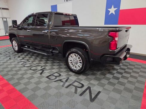 Used 2020 Chevrolet Silverado 2500 High Country w/ Z71 Off-Road Package image 11